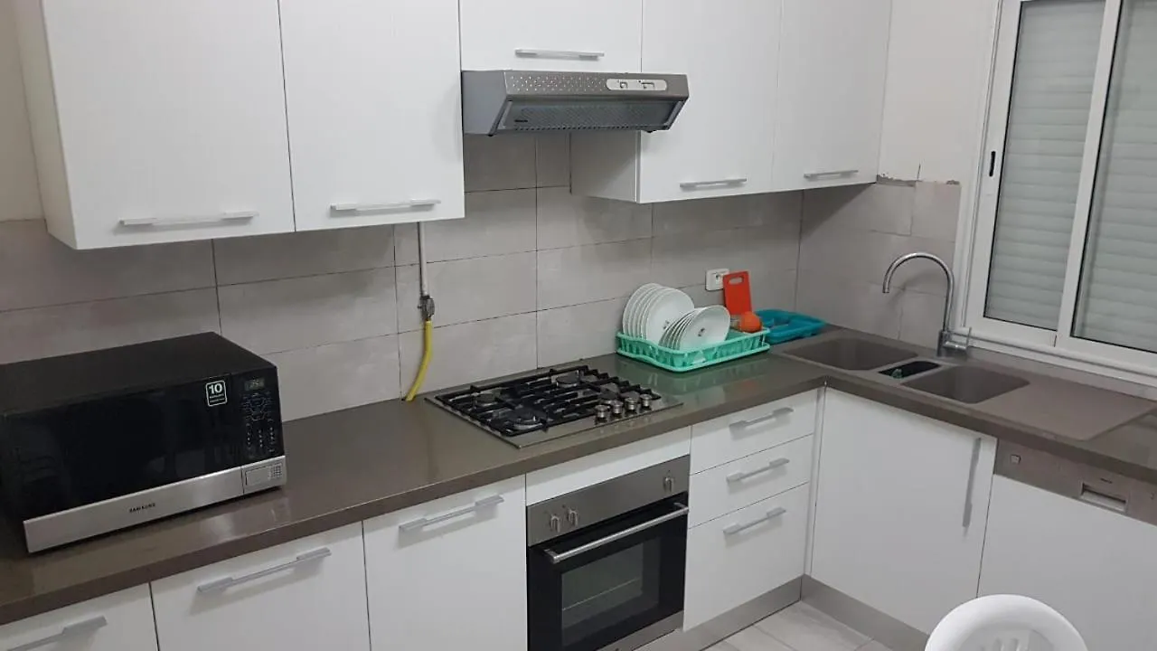 Appartement Luxueux A El Aouina Tunis Apartment
